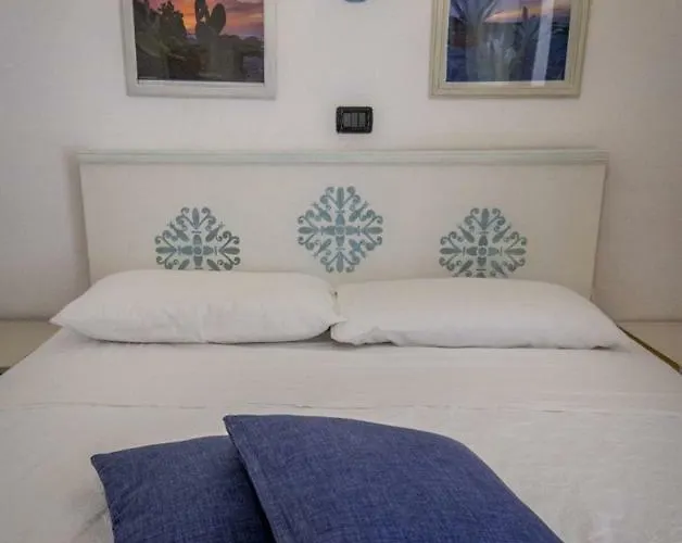 Su Pranu Guest house Onifai