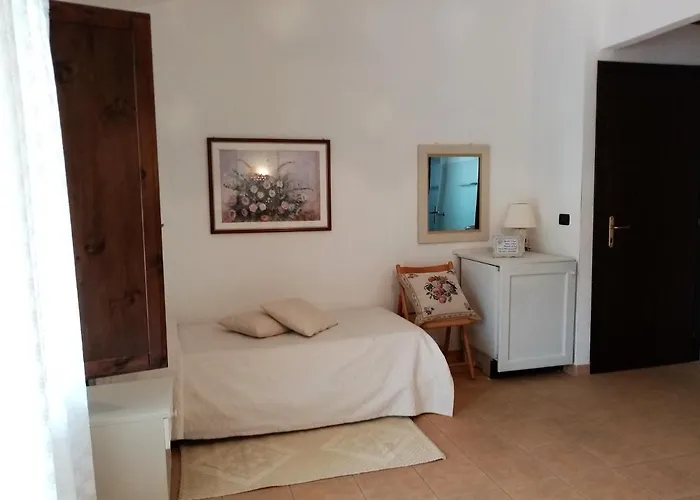 Su Pranu Guest house Onifai