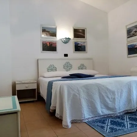 Su Pranu Guest house Onifai